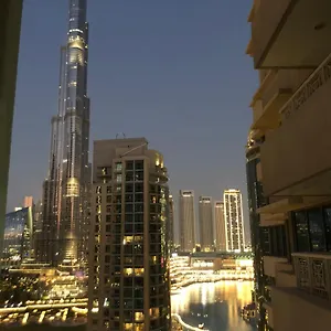 Downtown Boulevard One Bedroom Apt In 29 Blvd غرفة وصالة Burj & Fountain View Master Bedroom Plus 2 Single Beds In Living , Dubai United Arab Emirates